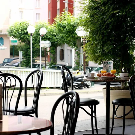 阿卡迪亚酒店 酒店 3*