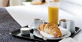 Acadia Hotell 3*